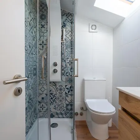 Apartment Fantastic Contemporary Flat W/ Balcony Porto